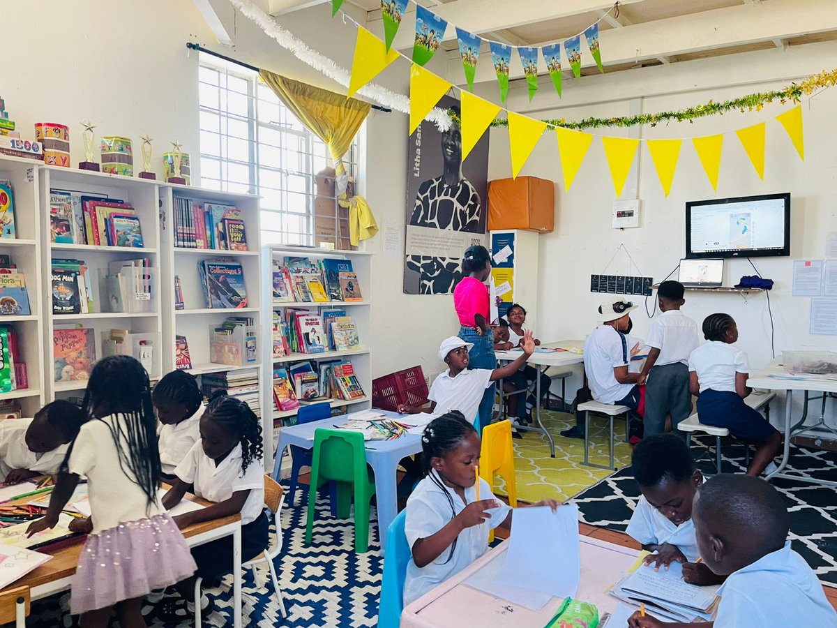 Loxion_Library's tweet image. 📚 Read, Read, read Let’s Build a Culture of Reading! 🌍✨Young children 👧🏾👦🏾, young people 🎓, and elders 👵🏾👴🏾🏾 
So, pick up a book today and read, read, read! 📚✨
#LoxionMobileLibrary #ReadReadRead #BooksForBrightFutures #MakeReadingFashionable #LiteracyForAll📖🌱