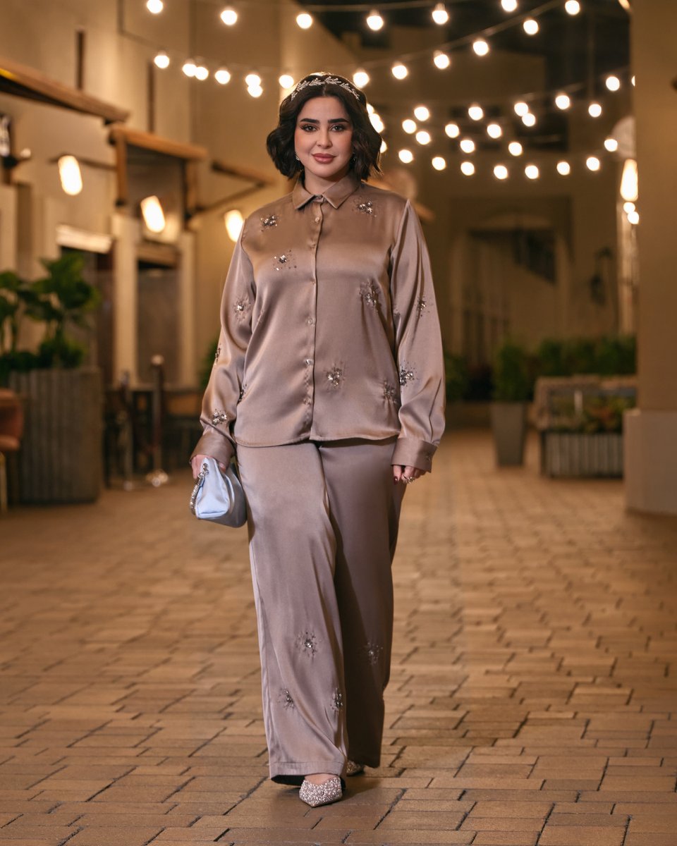 maxfashionMENA's tweet image. MAX X @the_avenues
Designed to move effortlessly from gathering to gathering.

Styled by @maroosha_suliman and @dianaghz_.

#MaxFashion #RamadanCollection #PastelPerfection