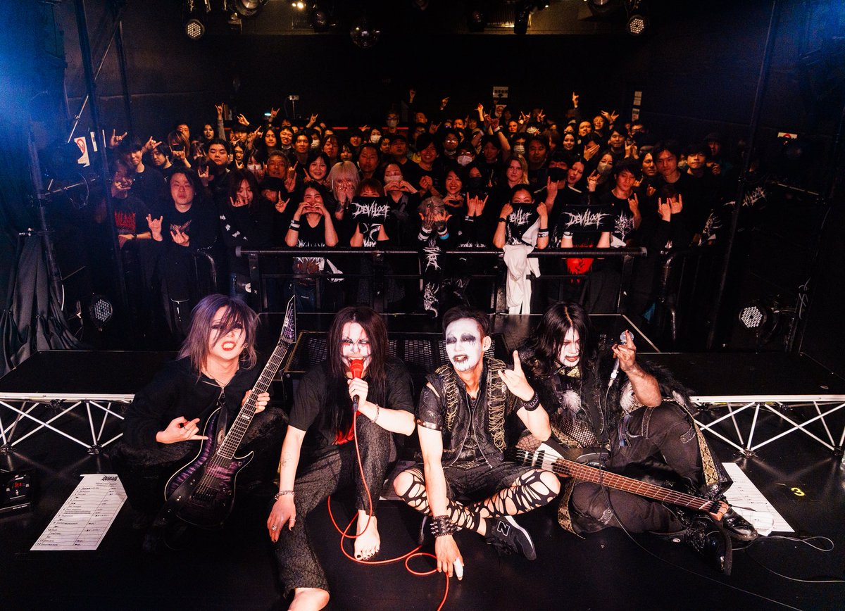 DEVILOOF tweet media