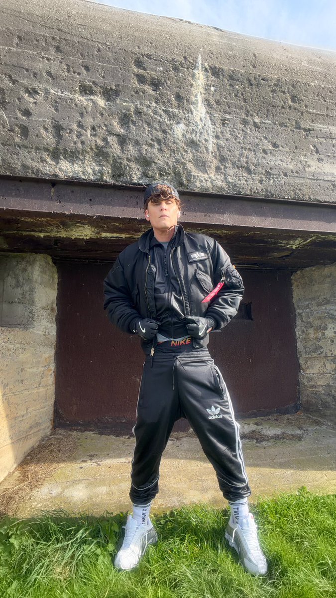 ProllMaster tweet media