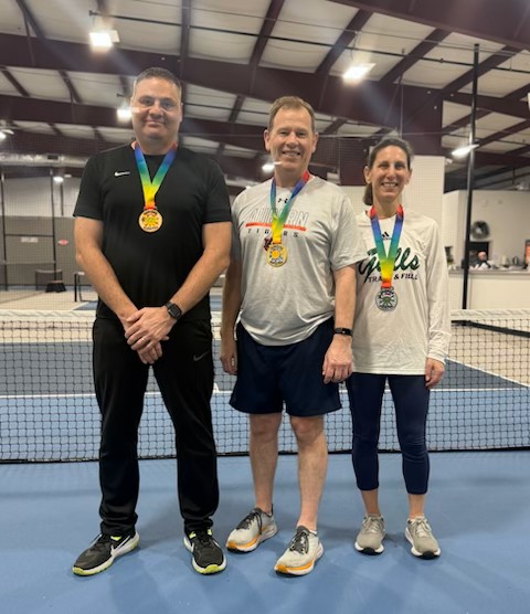 NB_starkids's tweet photo. Thank you all who participated in the New Bedford Star Kids Scholarship Program Pickleball Scramble! What a great time had by all! Special thanks to Southcoast Pickleball and D&amp;D Catering! https://t.co/LI8g1ayb6F https://t.co/PNvlq05D3C