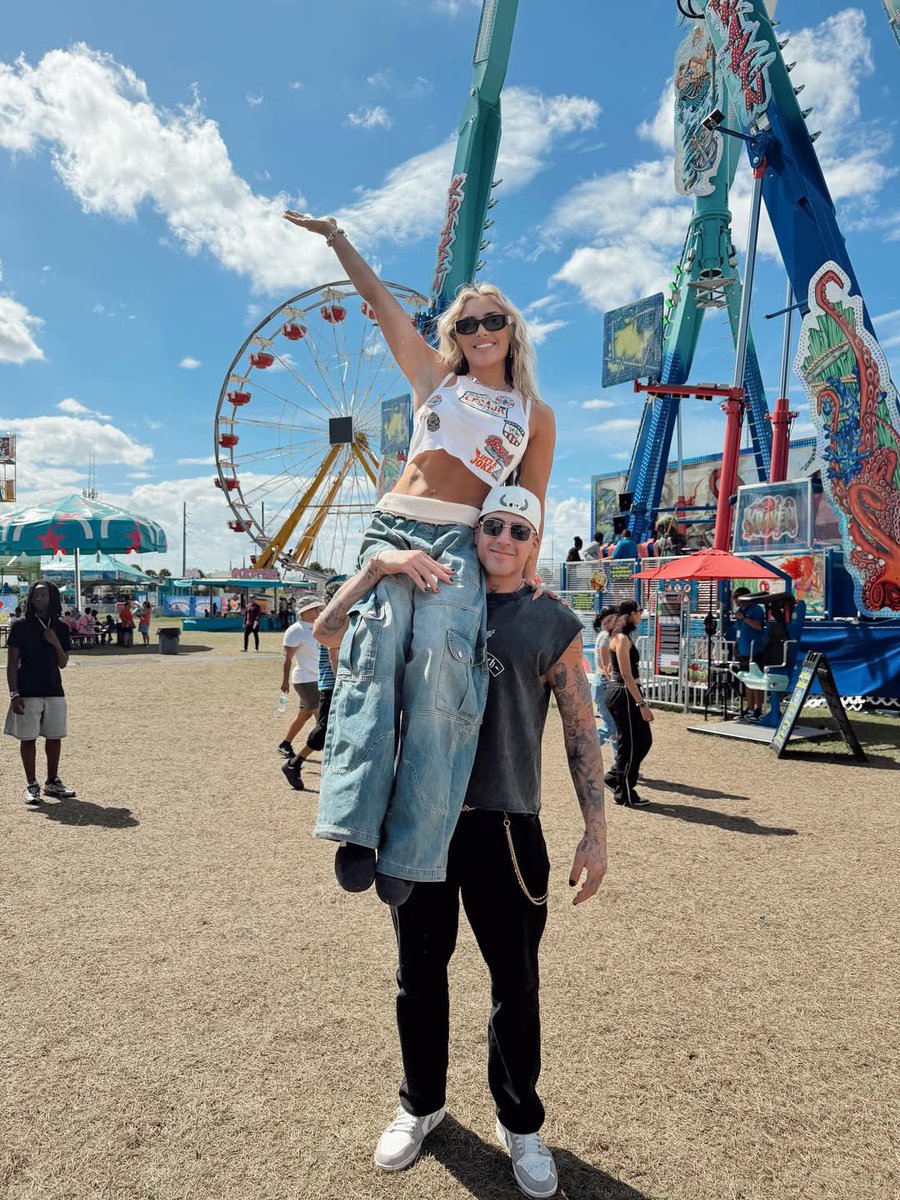 Spoiled & Dangerous.౨ৎ NOT @Tiffstrattonwwe. tweet media