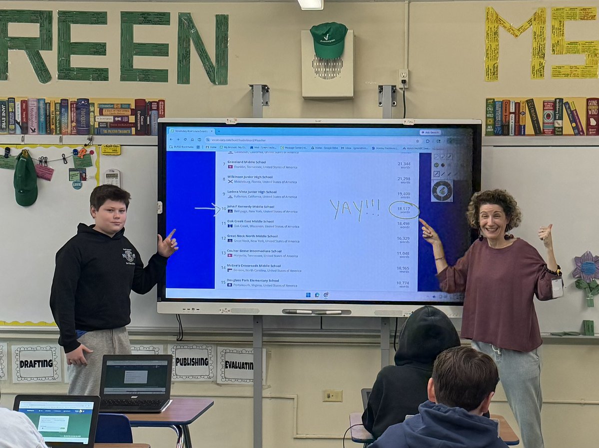 Ms. Green tweet media