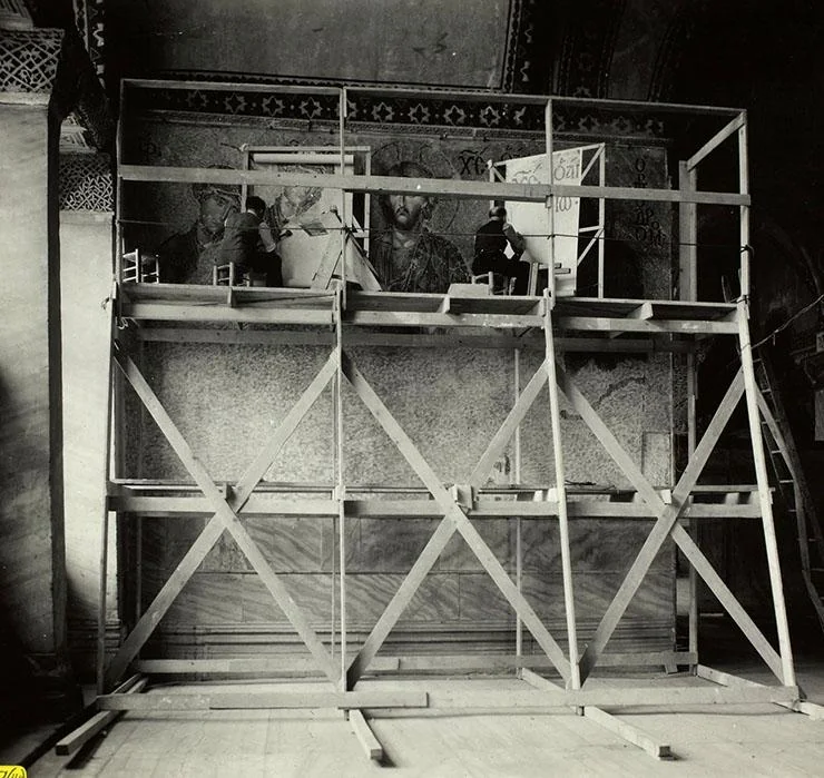 It was a radical and sudden transformation

Whitemore himself said: "Santa Sophia was a mosque the day that I talked to him. The next morning, when I went to the mosque, there was a sign on the door written in Ataturk's own hand. It said: 'The museum is closed for repairs'"