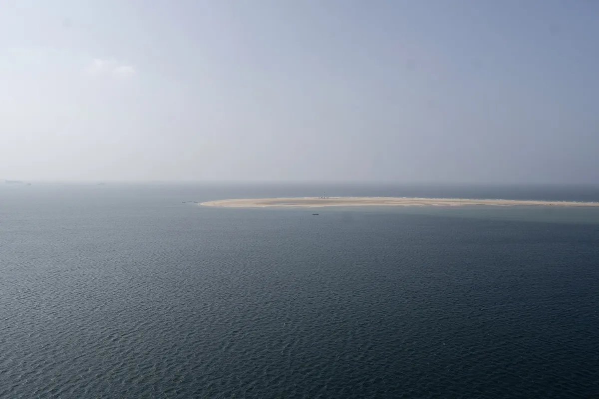 🇮🇱🇾🇪 Israel is quietly opening a new front in Africa.

Israeli intelligence officers have been visiting Somaliland, a breakaway territory on the Horn of Africa, to identify a site for a possible military base on its coast. 

The target: the Houthis, 260 kilometers across the Gulf