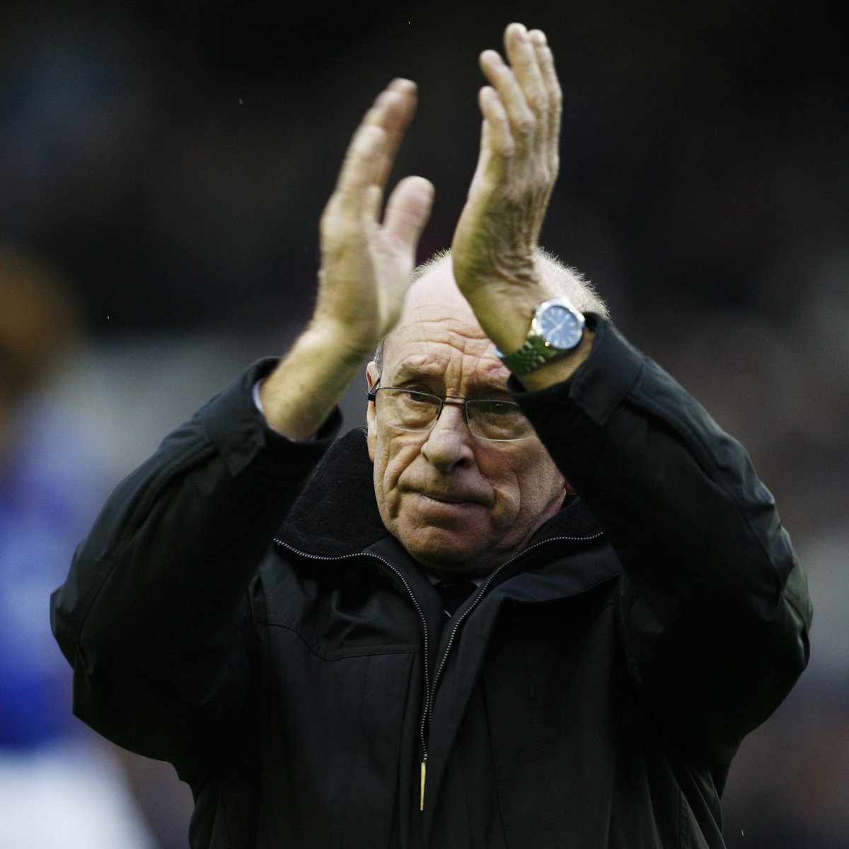 Everyone at Bolton Wanderers is deeply saddened to hear of the passing of Roger Speed, father of Gary Speed.

Our thoughts are with Roger's family and friends at this difficult time 🤍

#bwfc