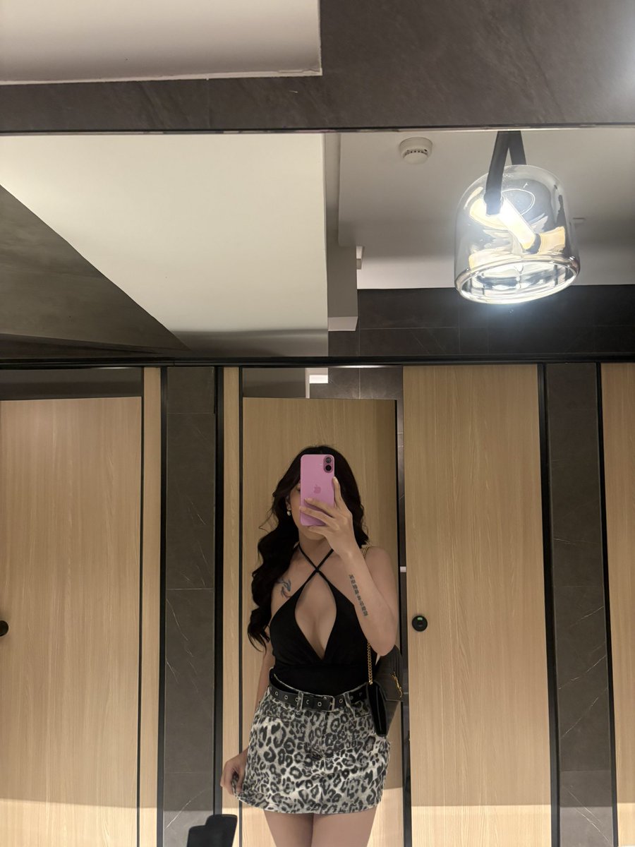 kate lim tweet media