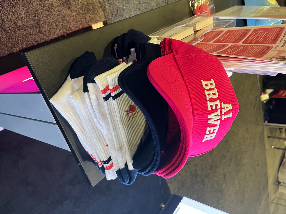 floatbot's tweet image. 🔴 Live from @HIMSS - Booth #1468! Our swag is drawing the crowd, and LEXI is stealing the show
 
#LEXI transforms #patientexperience, revenue cycles, pharmacy workflows 

📍 Come see it live at Booth 1468 -  floatbot.ai/event/himss

#Floatbot #HIMSS2026 #AI #HealthTech #LasVegas