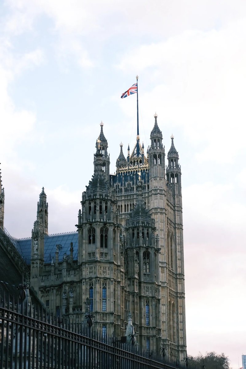 Jessica_38c's tweet photo. London architecture has its own charm. https://t.co/wUw6vHKB0D