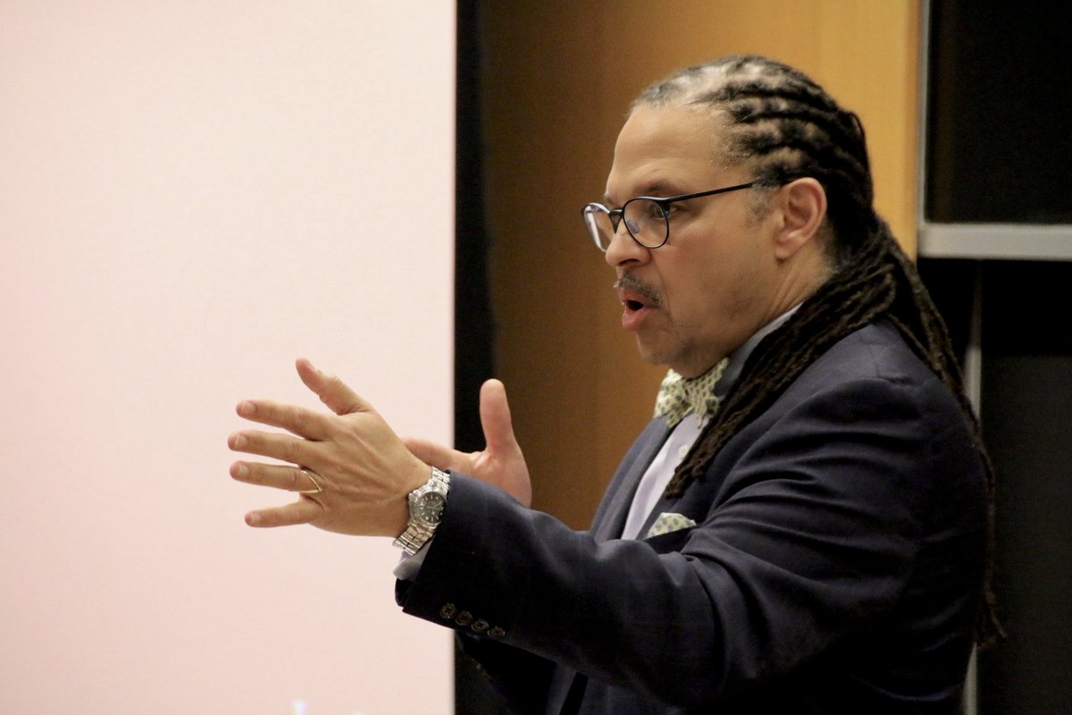 Notre Dame Law School tweet media