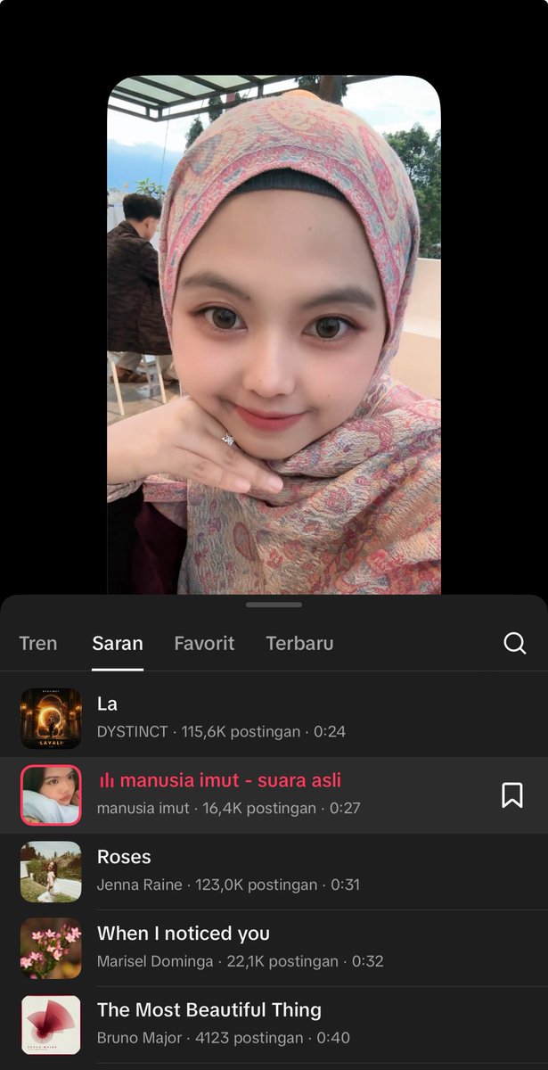 Katanya tiktok suka nyaranin lagu sesuai wajah. Jadi salting.