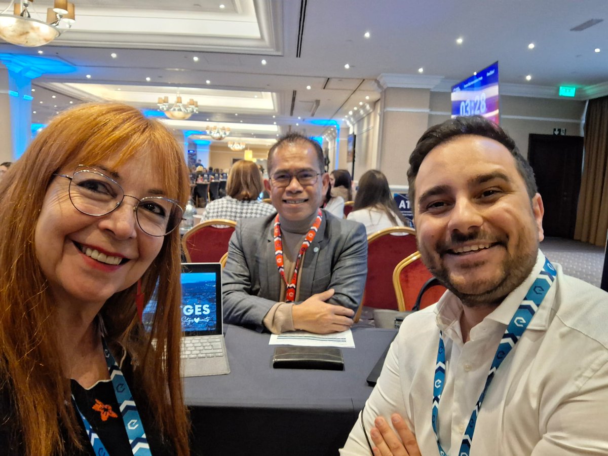 Sitges Convention Bureau tweet media