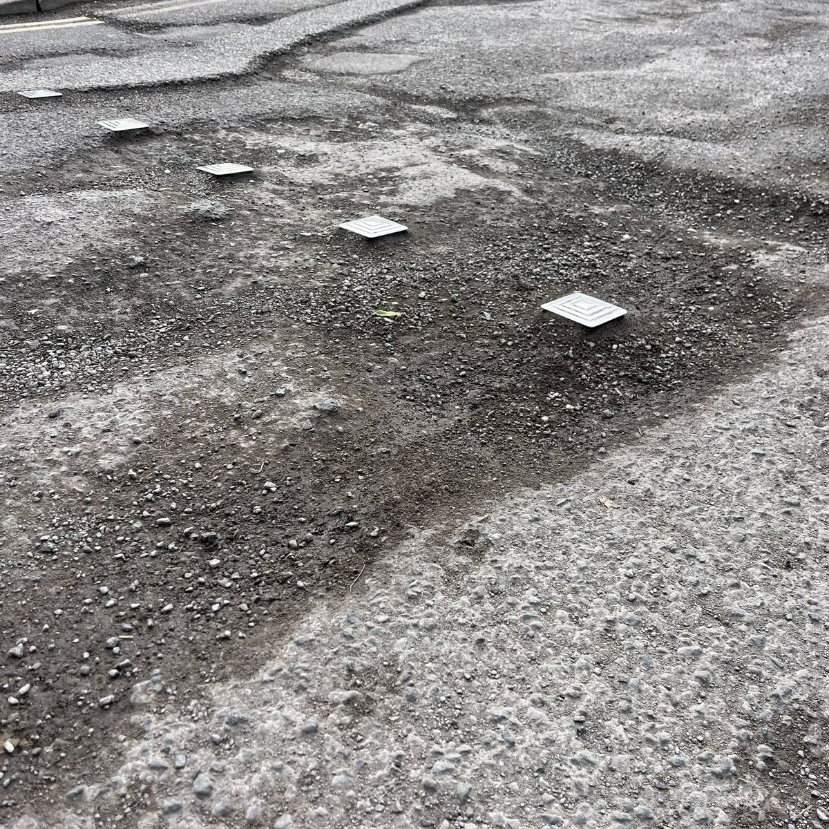 Simon Warren tweet media