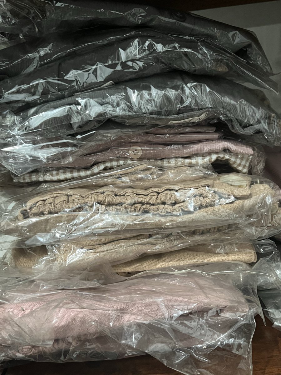 petitepicksyyy's tweet photo. SIAPA MAUU MUKENA SISA PENJUALAN. Bukan Reject yaa 🥰

Harga store 145k
Harga disini 85k

Ambil banyak lebih murah guys / Ambil 5 free item blouse atau celana yhh
✨NO LABEL BISA DIJUAL KEMBALI ✨ https://t.co/A5hA3xzTsv