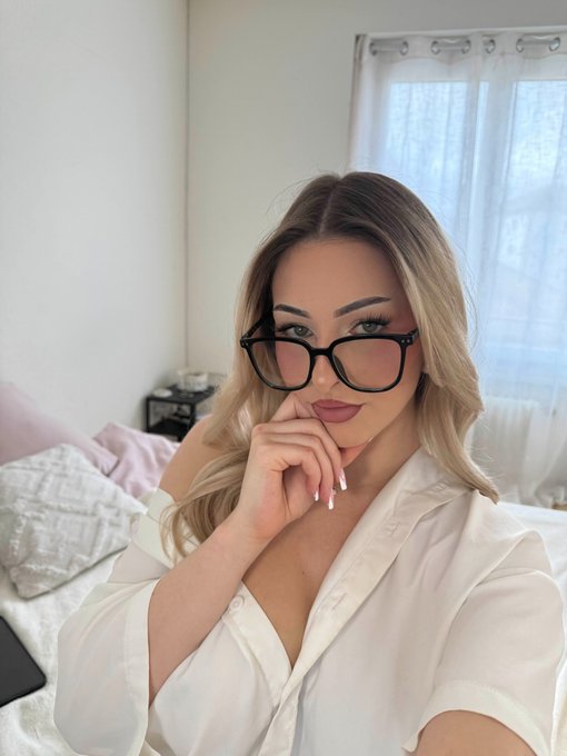 Aria Ton Jouet 👱🏻‍♀️ tweet media