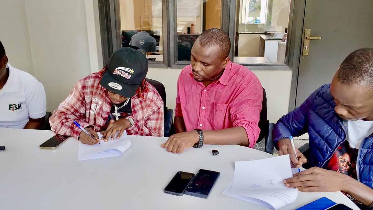 CapitalFMUganda's tweet image. #CapitalFM is officially backing the hip hop wave

Catch @FeffebussiMusic as he brings the real Ugandan hip-hop energy this 16th May 2026. 

Tickets: Ordinary – 20K VIP – 50K Table of 8 – 3M

Pull up and experience it live with #FreshHits