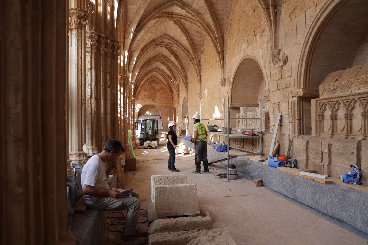 ese_morris's tweet photo. 🎬 Preproducció en marxa al Reial Monestir de Santes Creus!
Amb el suport de la Diputació de Tarragona, comencem a preparar el nostre documental coincidint amb el projecte de restauració que hi impulsa l’Agència Catalana del Patrimoni Cultural

#Patrimoni #SantesCreus #Documental https://t.co/DmN3BTMvCm