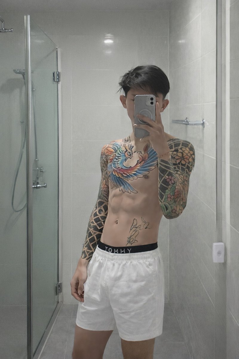 ผู้ชายสายฮา tweet media