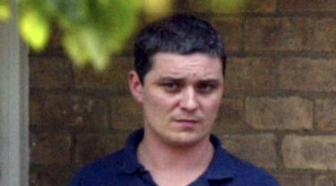 The Mirror tweet media