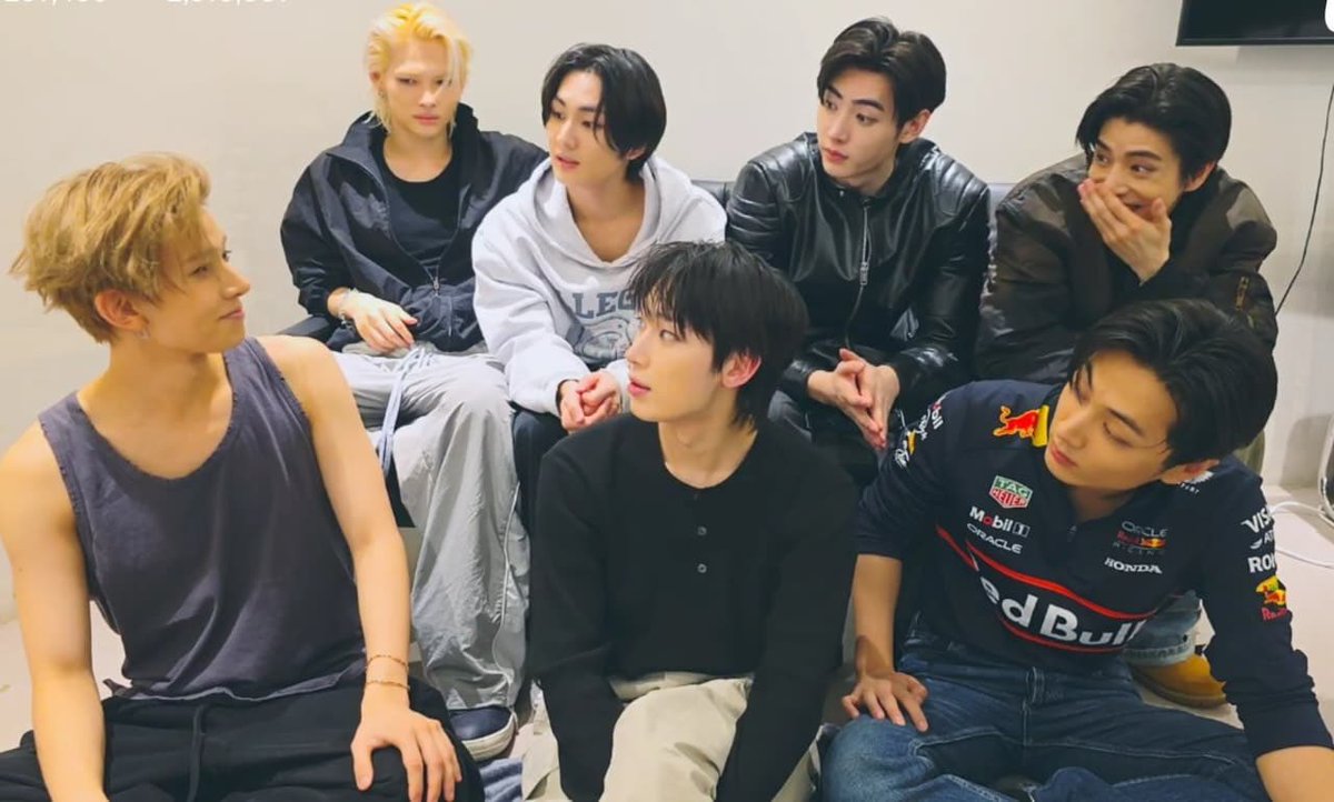 volvamos a tenerlos así, solo hay que seguir con los # ! 

<a href="/BELIFTLAB/">BELIFT LAB</a> We hope for opportunities for LEE HEESEUNG to explore solo activities while continuing as a member of ENHYPEN.

HEESEUNG WITH ENHYPEN
#SevEN_ALWAYS
#ENHYPEN_HOME
#ENHYPENIS7
#AlwaysWithYou