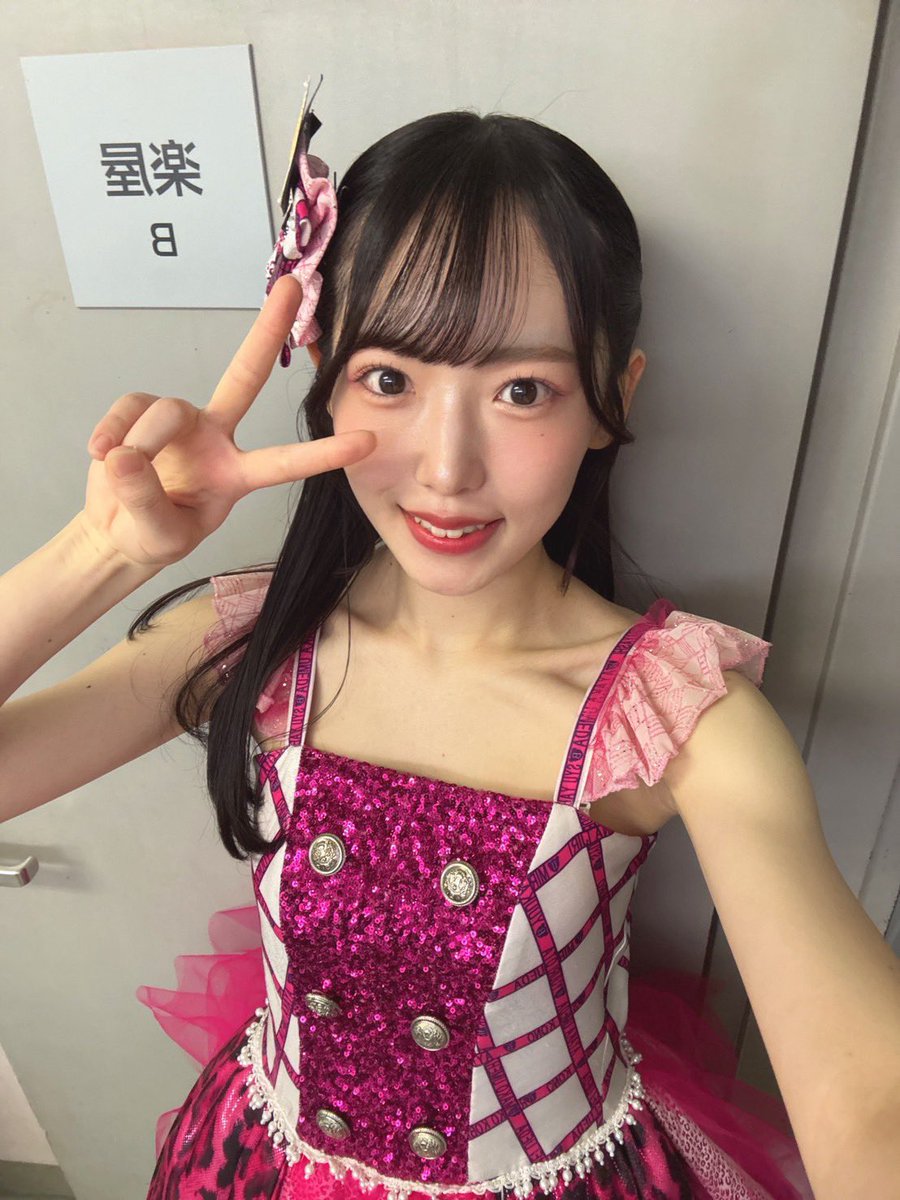 nmb48_zenchan's tweet photo. 『無限大ノック公演』初日を迎えました❕

もうめちゃくちゃ楽しかったです🎶♾️
ユニットは虹の作り方でした~🌈

この公演を通して、成長する姿を皆さんにお見せできるように精一杯頑張ります🔥

本日は本当にありがとうございました✨

 #無限大ノック公演 https://t.co/EkYkxWEvQ7