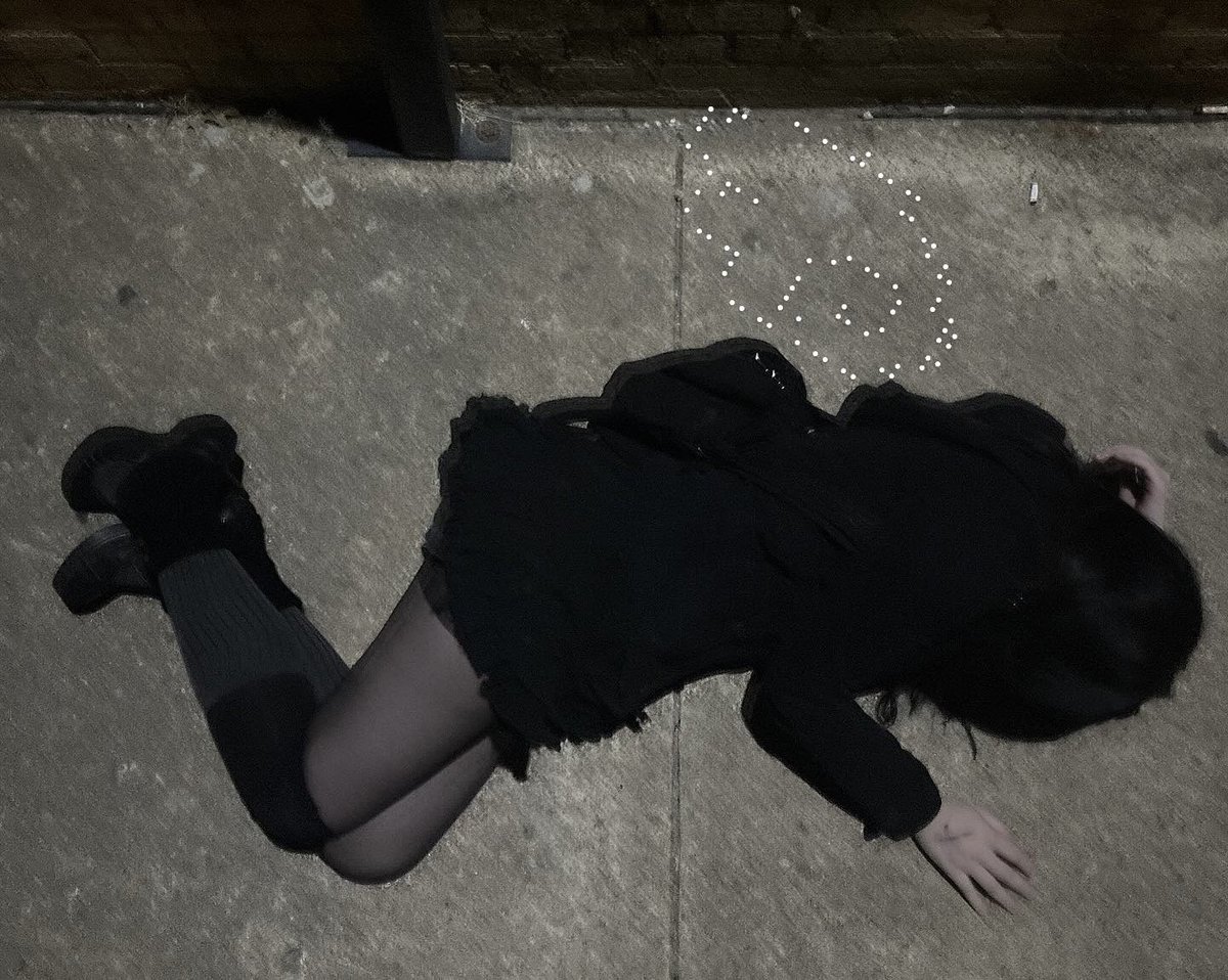 chii 𝜗𝜚 tweet media