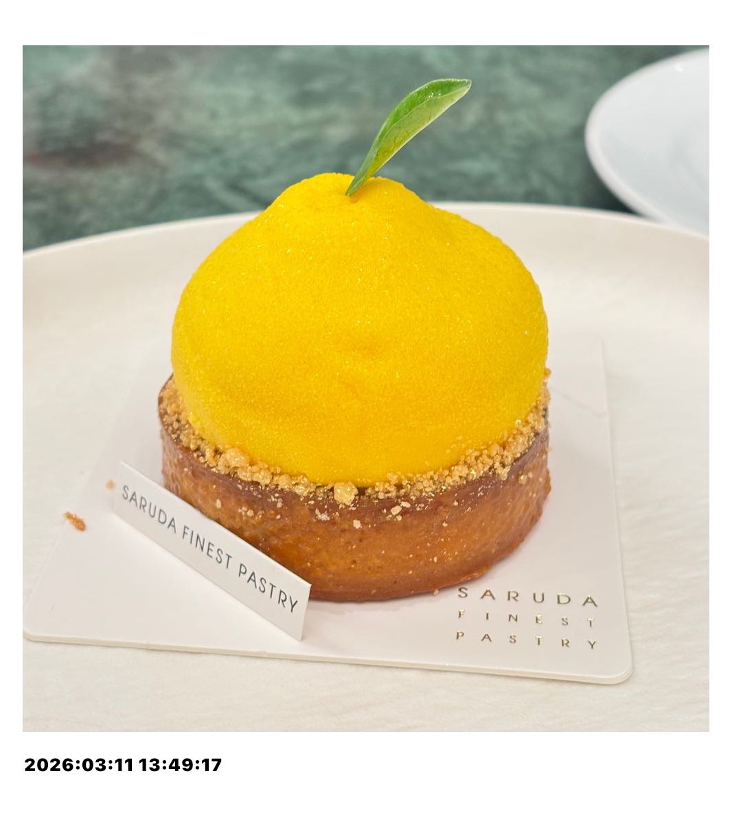 analog housewife tweet media