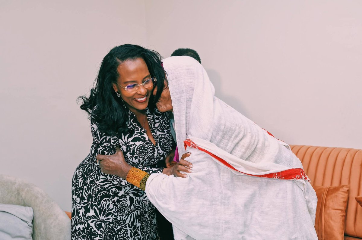 kabeto_abdisa's tweet image. A sense of relief and tears of gratitude! 🏠 Seeing mothers receive their own homes after years of housing instability is a profound reminder of why we serve. Their joy is our strength as we continue this development journey for a dignified Ethiopia. 
#Ethiopia  #InclusiveGrowth