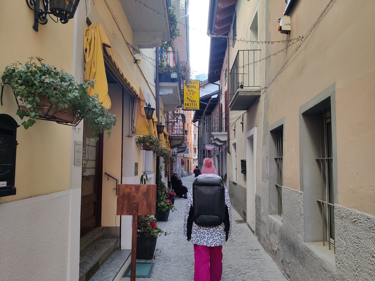 Pure_Wander's tweet image. NEW! Cervino vs. Aosta: How to Plan a Girls’ Ski Trip in Italy purewander.com/cervino-vs-aos… via @pure_wander #ttot