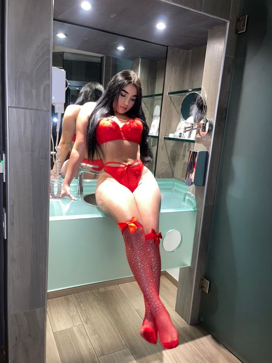 Karla Kiut tweet media