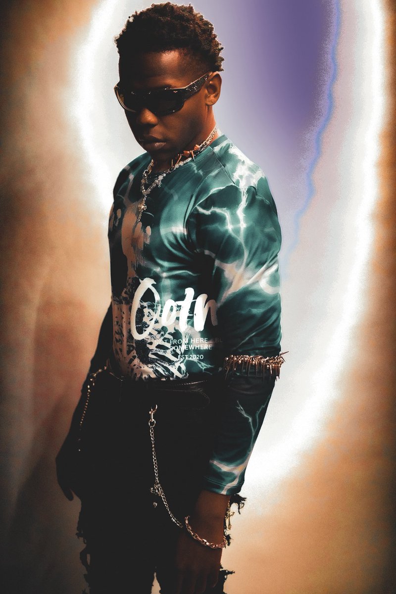 barrybl4ck's tweet image. WE ARE “OUT OF THIS WORLD!” 🌑 🐦‍⬛🤘
.
.
CURRENTLY IM WEARING THAT HOT SHIII FROM @shopsooolit @jaeetookyobae 
-
MAKE SURE YOU GET YOURS TOO!🫵🖤🔥
.
.
HUGE SHOUTOUT TO @shopsooolit FOR 📸🔥
.
.
TAGS
#ragemusic #indiemusic #newdrops #fashion #newdrop