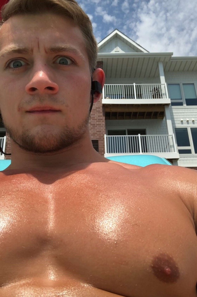 King Wolf tweet media