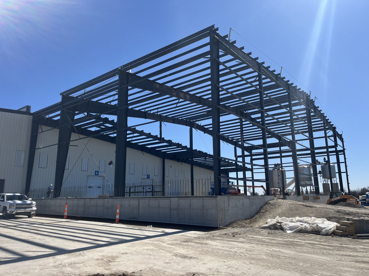Progress you can see taking shape. 🏗️

Steel erection is underway at the  Blending Room Addition in El Dorado, KS, following our team’s self-performed concrete work. From foundation to framework, we’re proud to deliver it all.