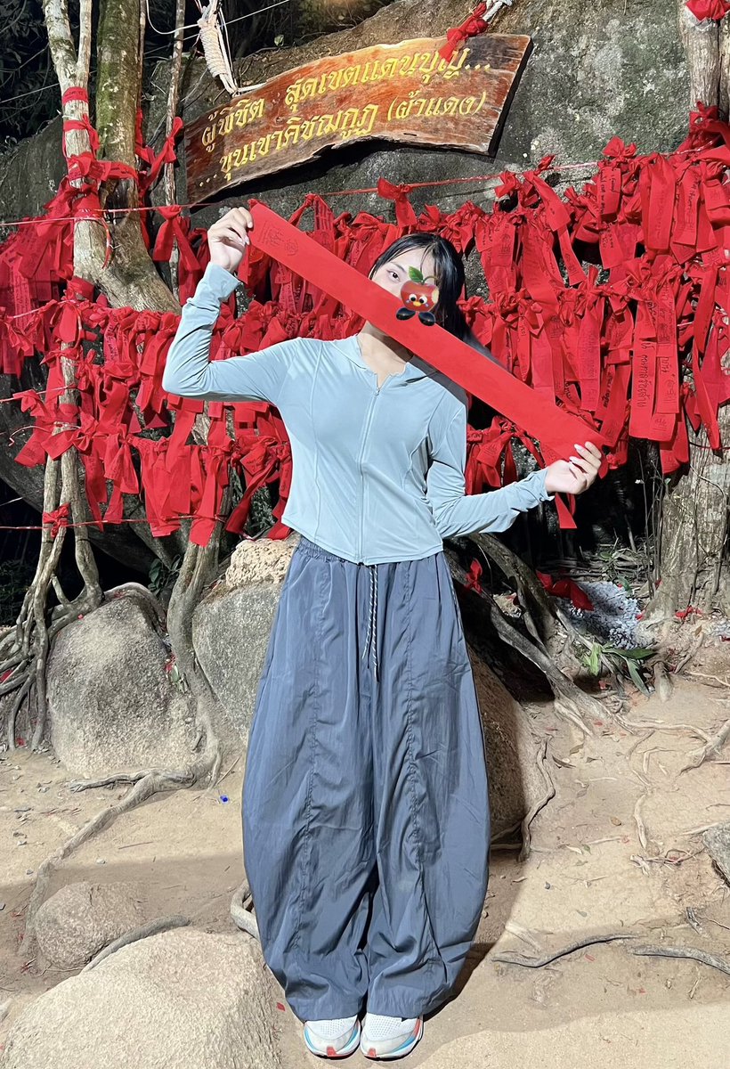 มีมี่ 🐈‍⬛ (@preemy__) on Twitter photo 