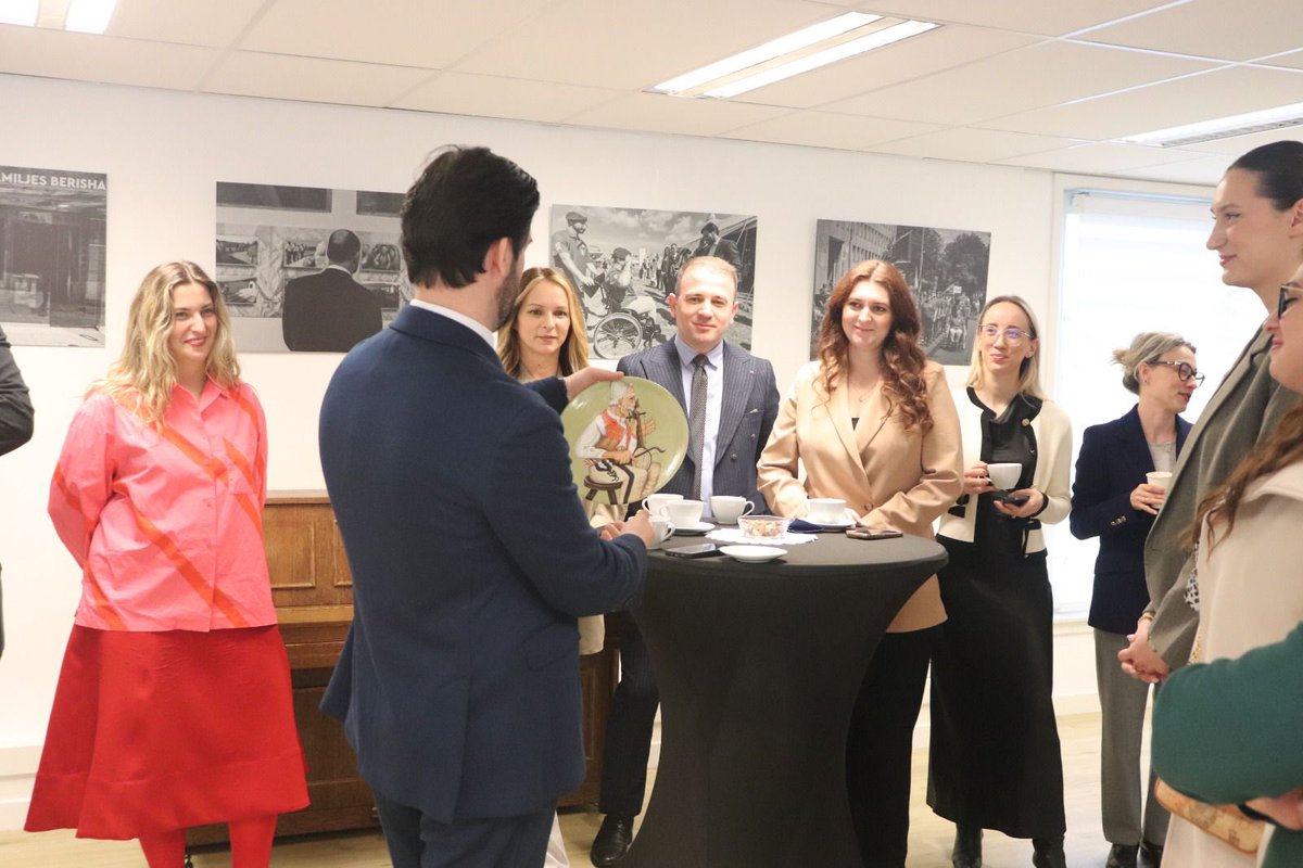 DrenDoli's tweet photo. Pleased to welcome at @KSinNL public officals 🇽🇰🇦🇱 participating in the Matra Rule of Law Training Programme, org. by 🇳🇱 Enterprise Agency #RVO on behalf of @MinBZ &amp; focused on integrity &amp; administration of justice, aimed at exchanging knowledge at various government level. https://t.co/ZS67m5Khka