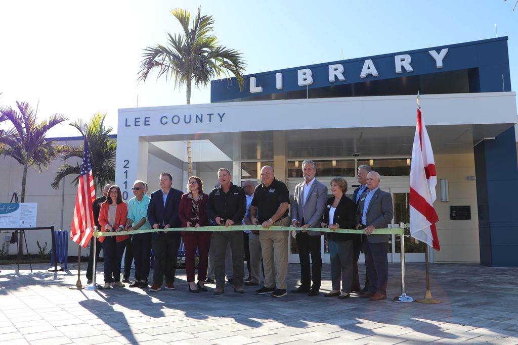 Estero Life Magazine tweet media