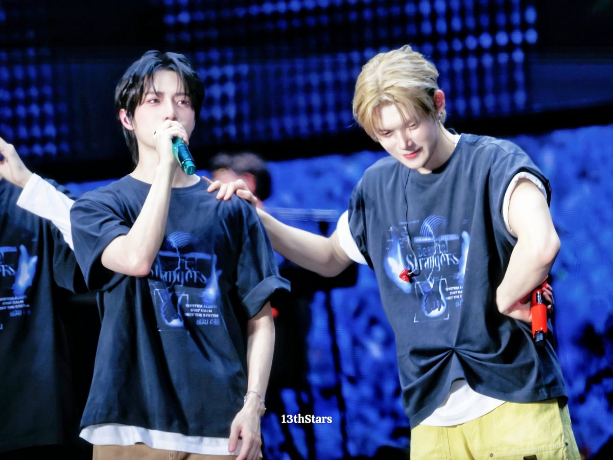 Be my light💫 tweet media