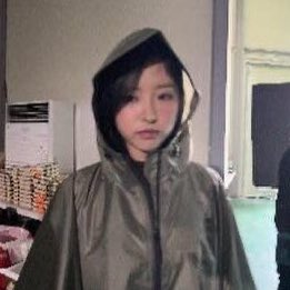 loonajackets thinker tweet media