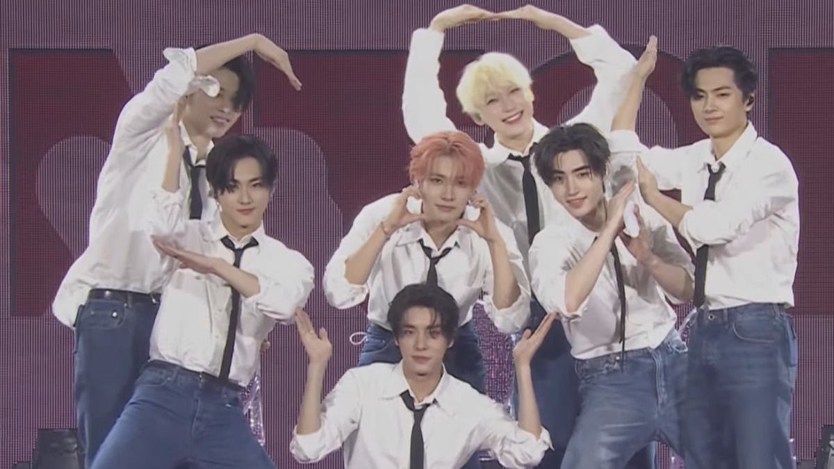hooniebap's tweet photo. bring the seven back! #ENHYPEN_IS_7 https://t.co/Py2hF9XWsF