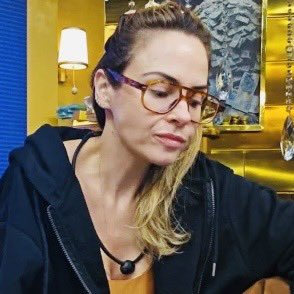 Ana Paula chamou a Jordana de feia 🤡
(SIM ISSO MESMO QUE VOCÊ LEU) #BBB26

A JORDANA:                         A Ana Paula: