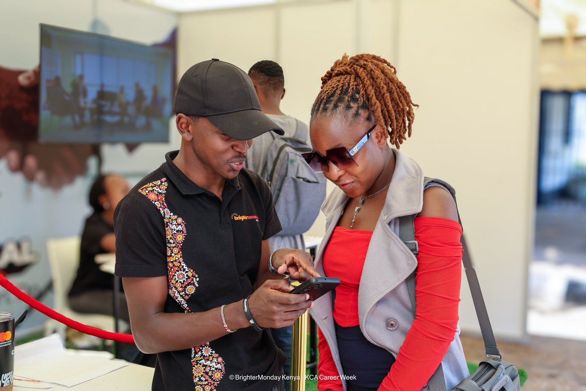 BrighterMonKE's tweet image. All you need is your phone + CV.📱📜 Day 2 at @kca_university is a vibe!!! #CVReviews, one-on-one #CareerCoaching, helping you apply for real #JobOpportunities, and onboarding you to our #AICareerTool, all in one spot. Come through, Kesho, tutakuwa kwa ground bado. 🚶🏾‍♀️🚶🏾‍♂️
#cvtips