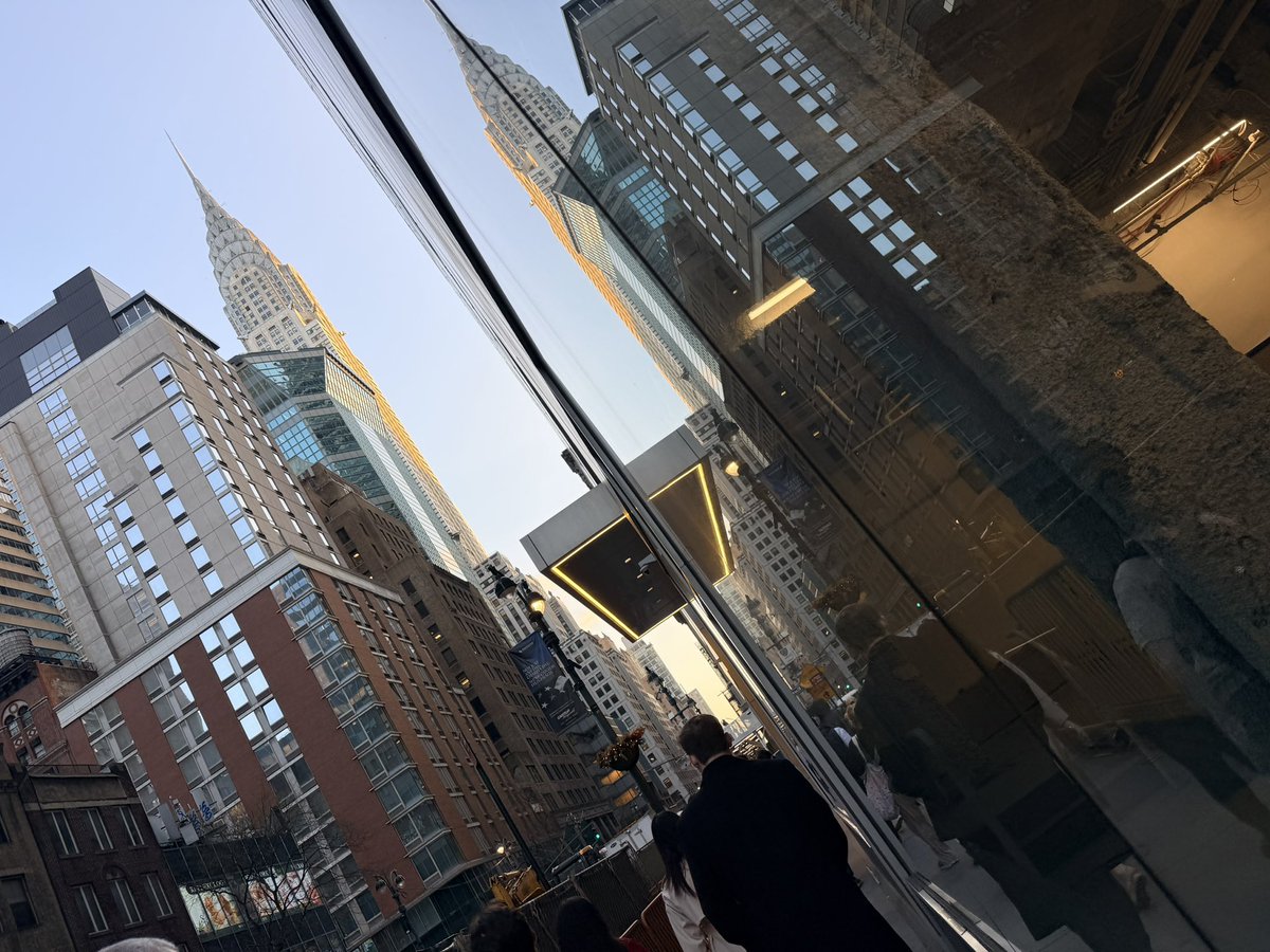 Raylivez tweet media