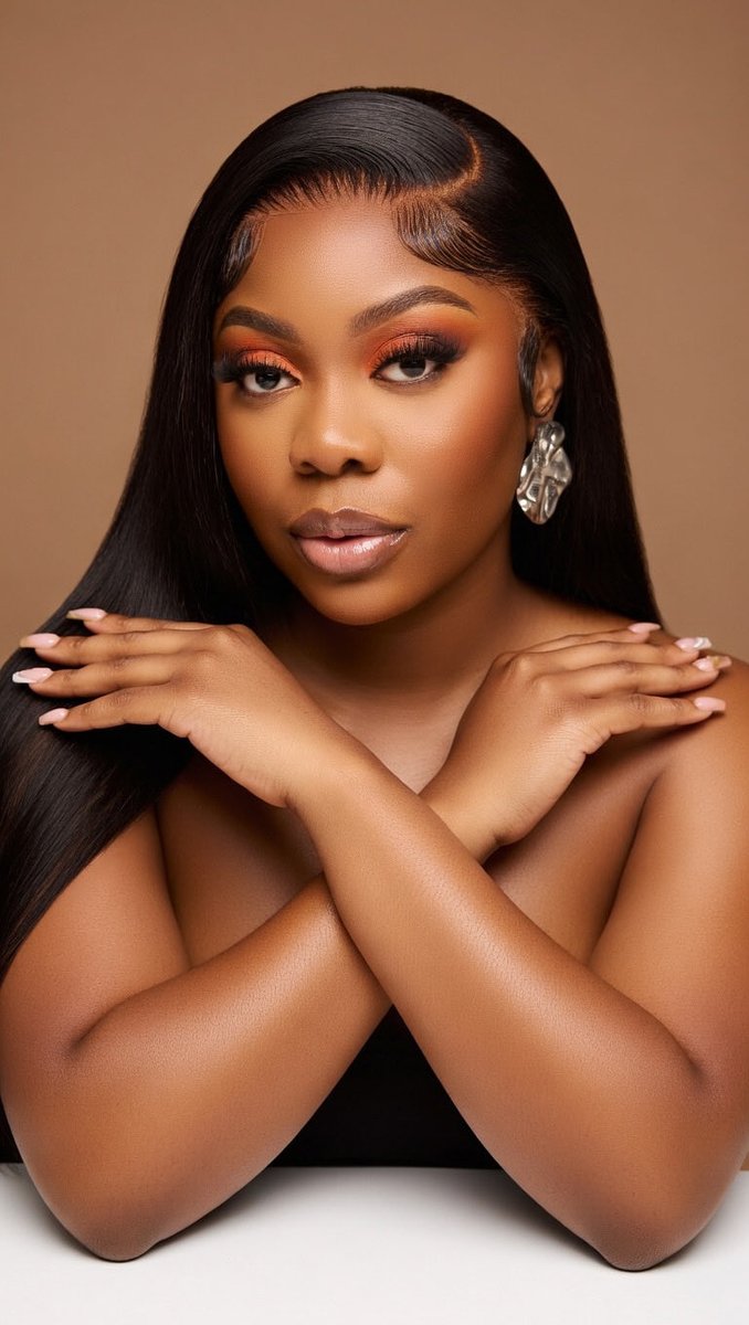 Becoming Her Era tweet media