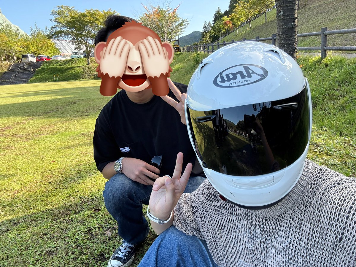 Tadakou_19's tweet photo. 名前 ただの
性別 男
身長 182.7
年齢 21歳
住み 滋賀
愛車 DUCATI 1098R
        HONDA HORNET250
        RENAULT MEGANE RS 273 TROPHY 2
推し ANTIBCSC バッタ先生
一言 よろしくお願いします(*^^*)
#DUCATI   #HONDA
#バイク乗りとして軽く自己紹介
#バイク好きと繋がりたい
#車好きと繋がりたい https://t.co/xPf79oy8in
