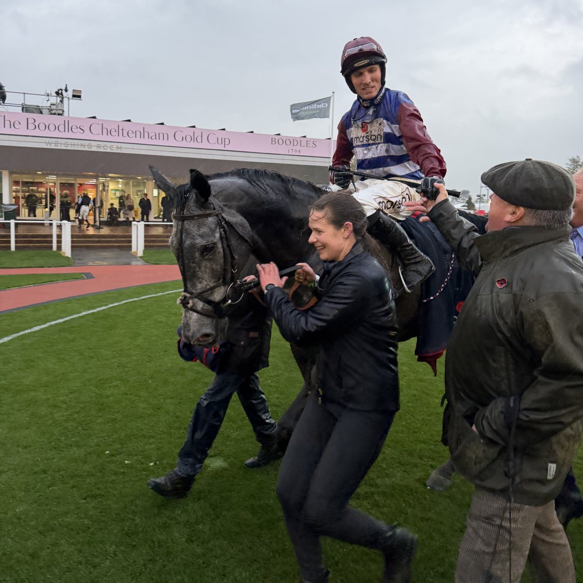 ASymondsJourno's tweet photo. 👀 Max McNeill on the start to the Turners Novices’ Hurdle:

“They should have give them a second chance to walk in.

“The Irish jockeys know what they’re doing. 

“We have Willie Mullins and Gordon Elliott with a lot of runners in there, and they’re thinking about making it difficult for the class horse in the race. It’s a fact.

“Why didn’t they get a second chance?

“Look, I’m not blaming anybody, and the horse wasn’t good enough on the day, but we live to fight another day.”

#CheltenhamFestival