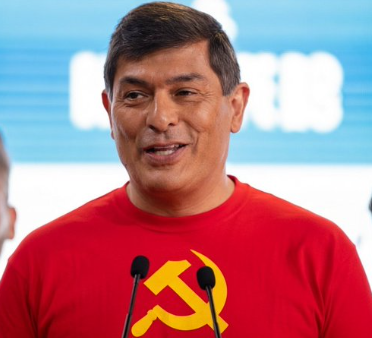 🔹Los primeros grandes derrotados de la jornada.

El PDG y el sr Franco Parisi.

Capaces de pactar con quienes puño en alto incitaron la insurrección, con quienes justificaron el vandalismo y la destrucción.

No nos olvidaremos de este episodio <a href="/ParisiPDG/">Franco Parisi Fernandez</a> .