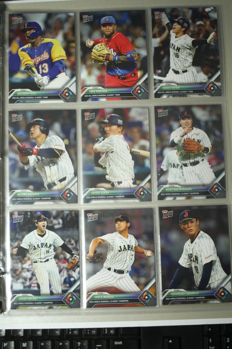 DEDEDEN0167's tweet photo. WBCコレクションの紹介2
toppsプラチナ会員専用 オート(種類不明)
2023toppsNOW WBC
2023 World Baseball Classic® Champions
2023 All-World Baseball Classic® Team
大谷翔平アラレちゃんカードとして一世を風靡した?セット
#topps
#toppsJapan
#WBC
#大谷翔平
#DEDENCollection https://t.co/LzTIDsnmXd