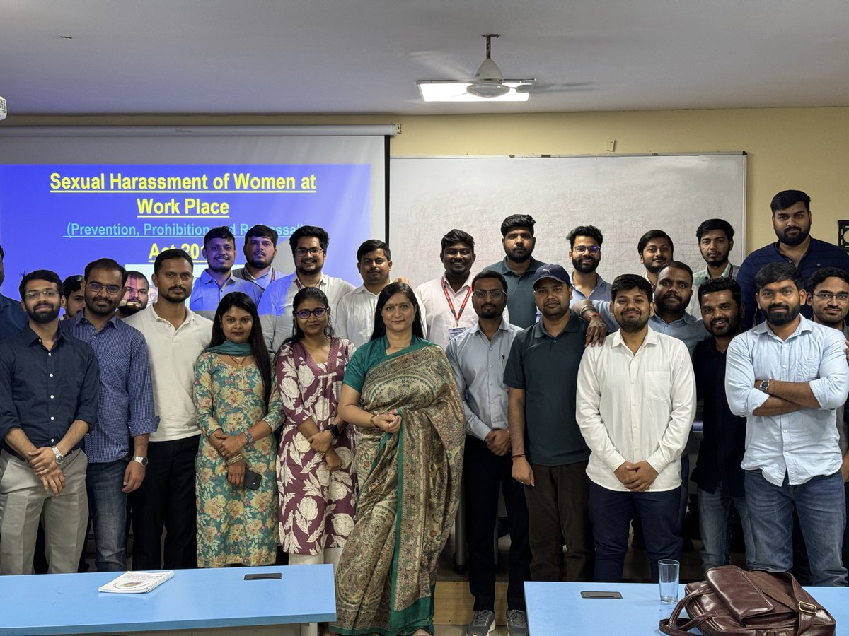 Manvi Sharma tweet media