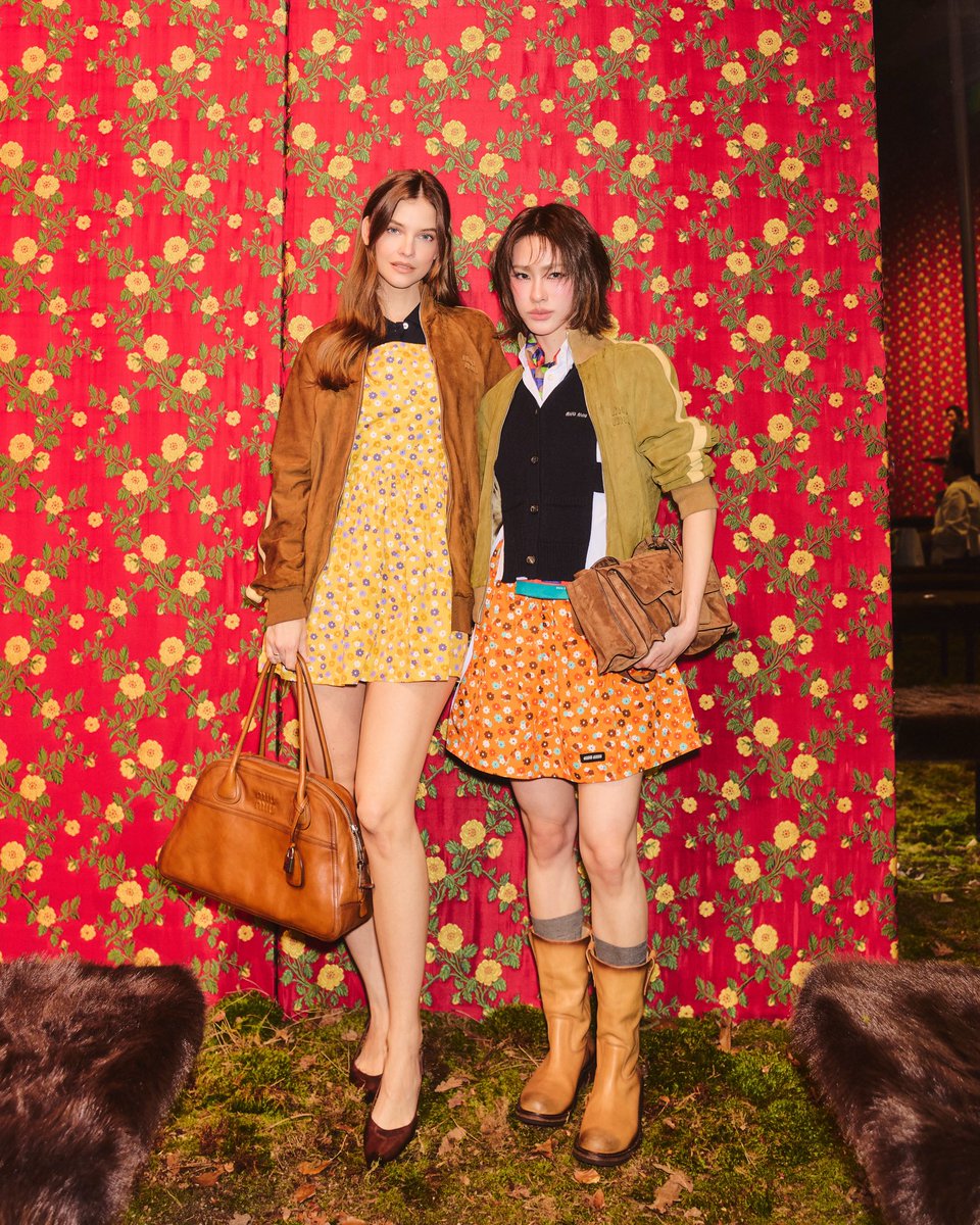 Surrounded by angels🧚🏼‍♀️❣️

<a href="/MIUMIUofficial/">Miu Miu</a> 
#MiuMiuFW26 #MiuMiu