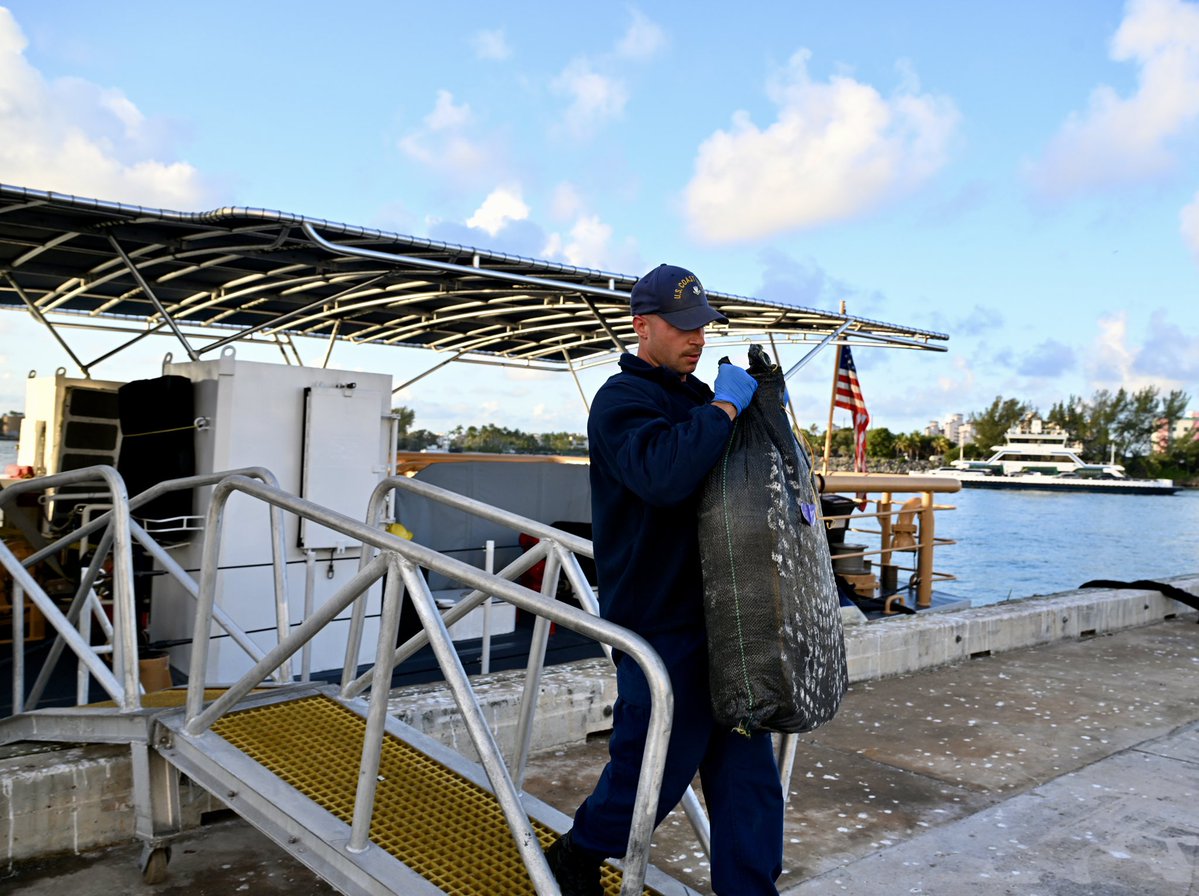 U.S. Coast Guard Southeast tweet media